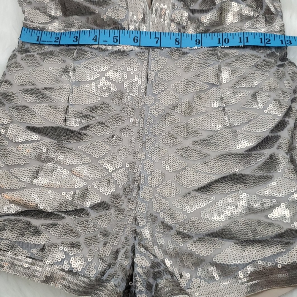 Saylor mishandled Platinum sequins romper women long sleeve size XS - Picture 7 of 9